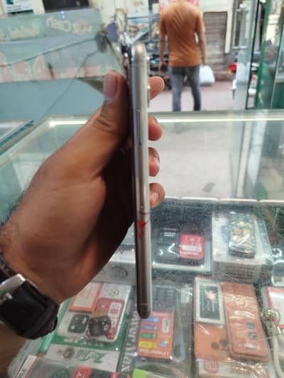 Apple iPhone 11 Pro Max pta approved with box 03257198526 whatsapp py