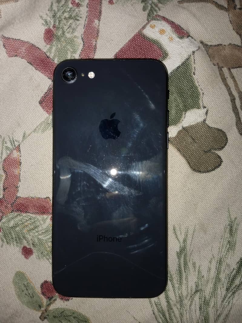 Apple iPhone 8 1