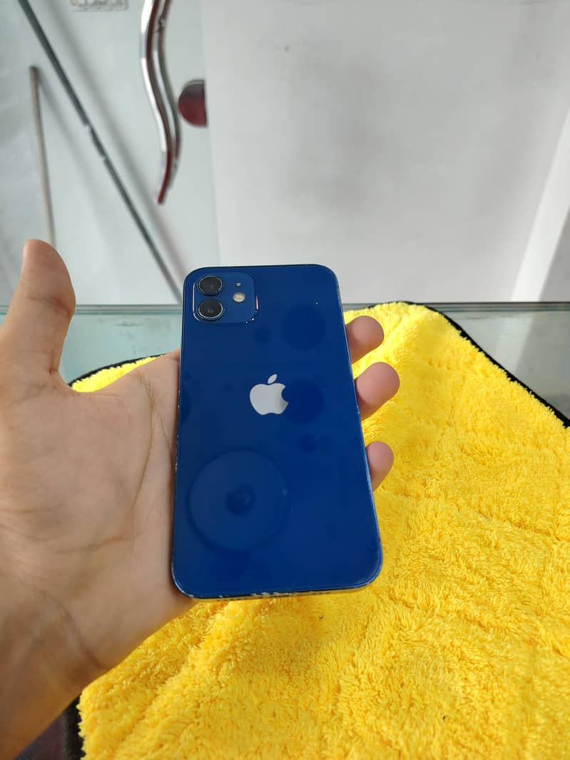 Apple iPhone 12 3
