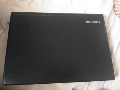 urgent sale toshiba dynabook laptop core i5 7th Gen