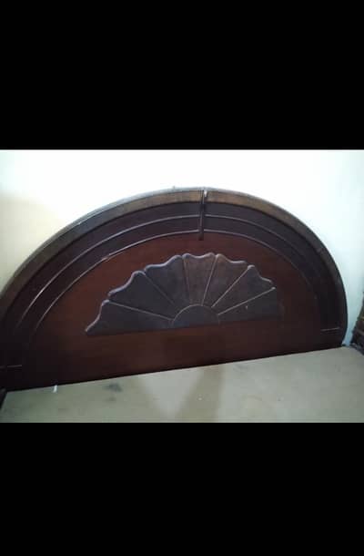 bed wooden