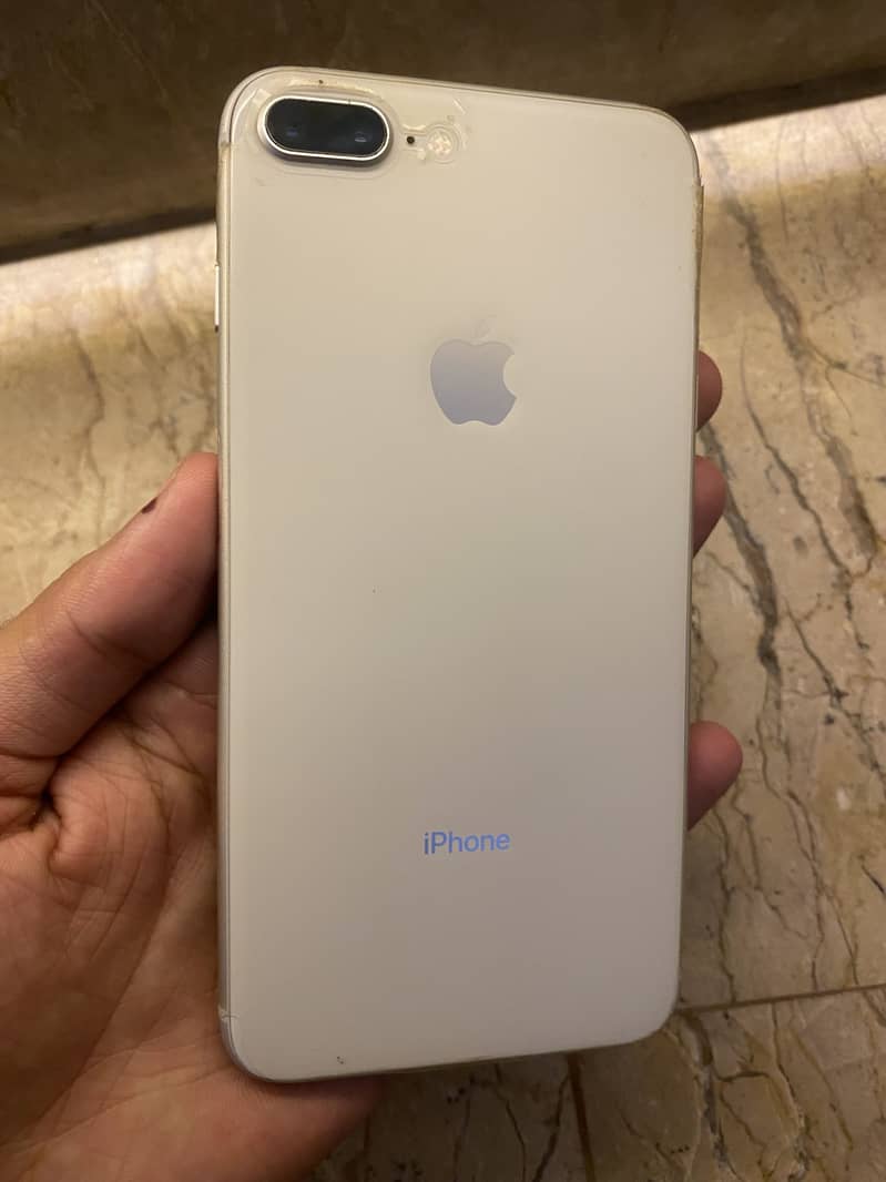 Apple iPhone 8 Plus 0