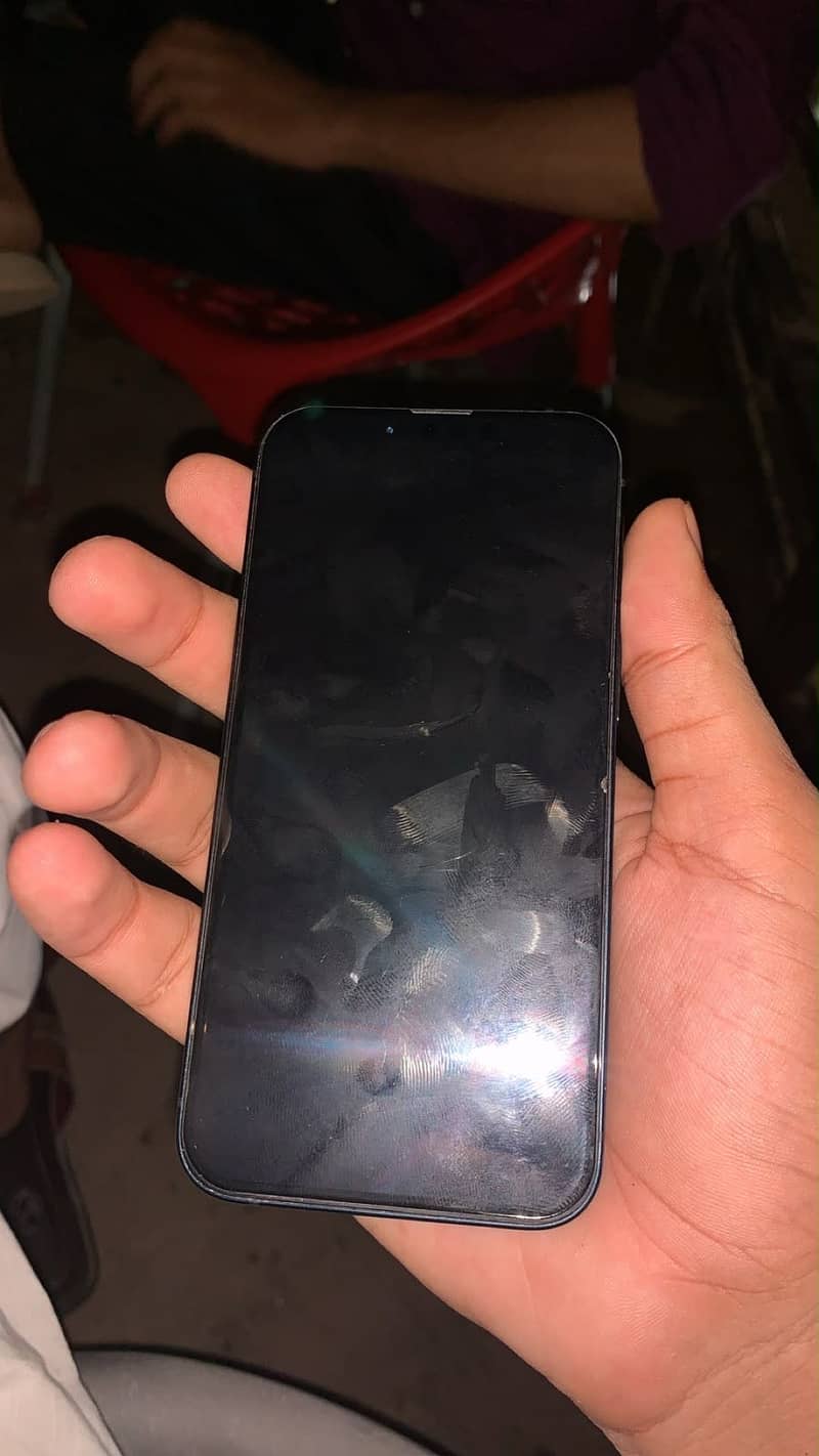 Apple iPhone 13 1