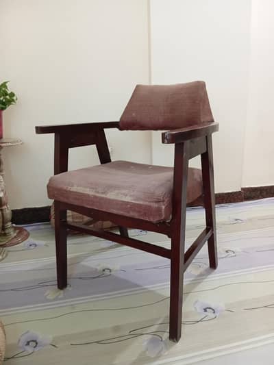 Pure Shesham Wood single Chair In low Price 2000rs