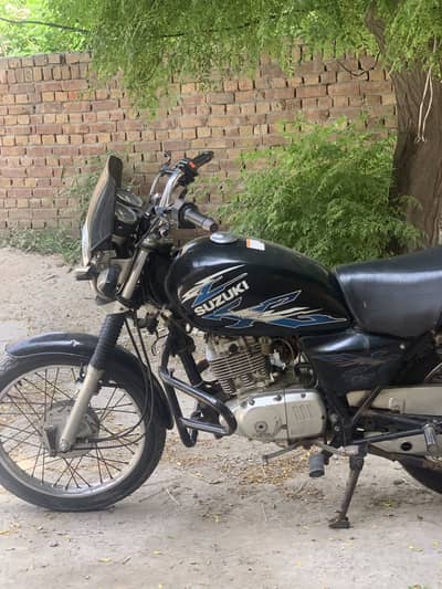 Suzuki gs 150(8/10)