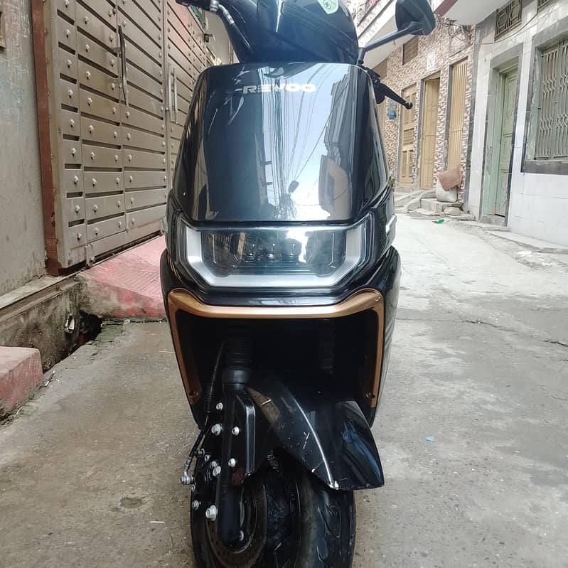 revoo a12 2