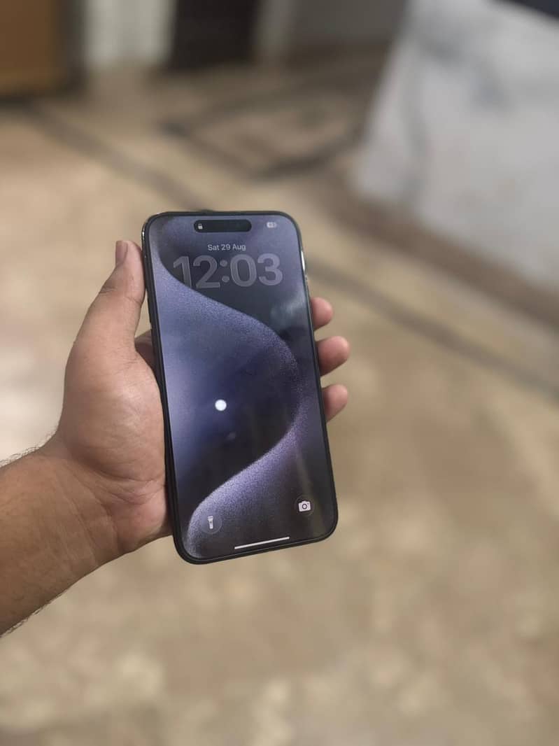 Apple iPhone 15 Pro Max 5