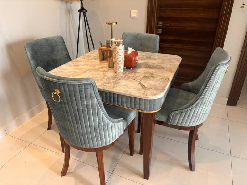 4 chair dining table 0