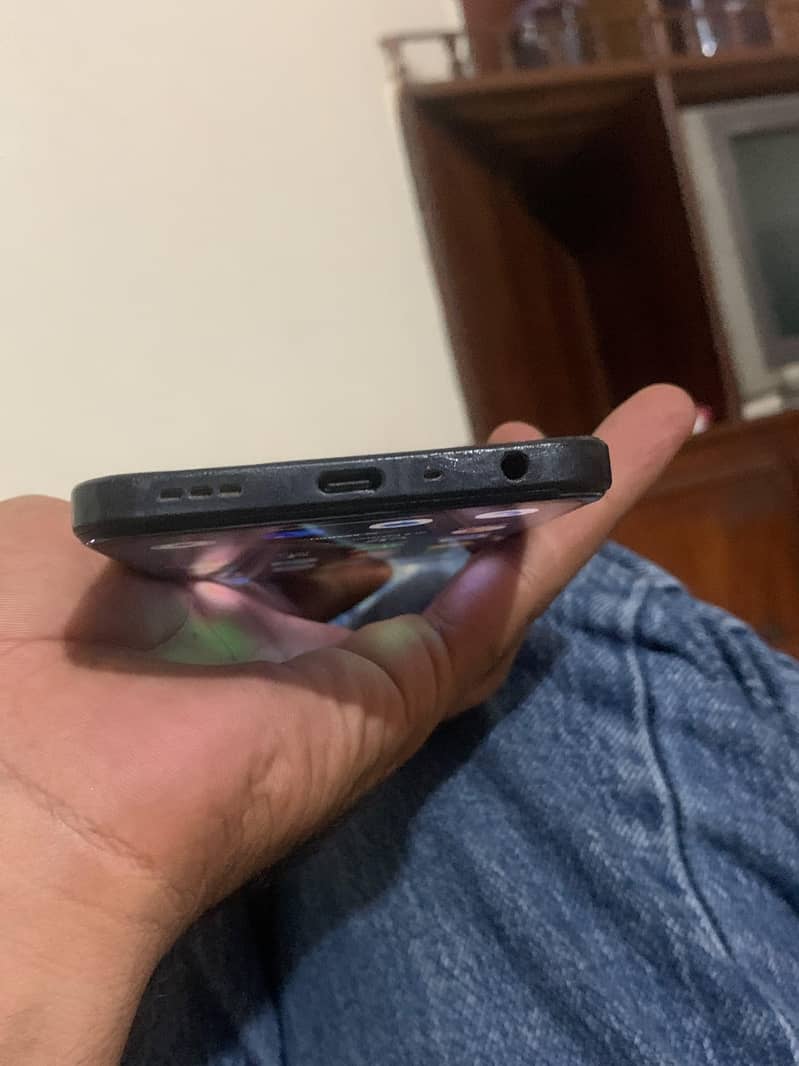 OPPO A77s 0
