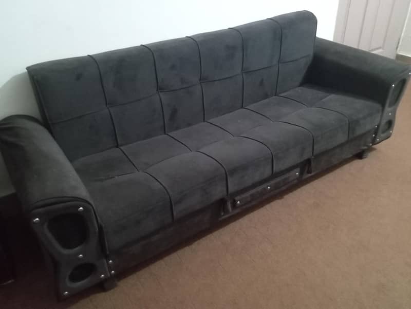 sofa comebad. 0
