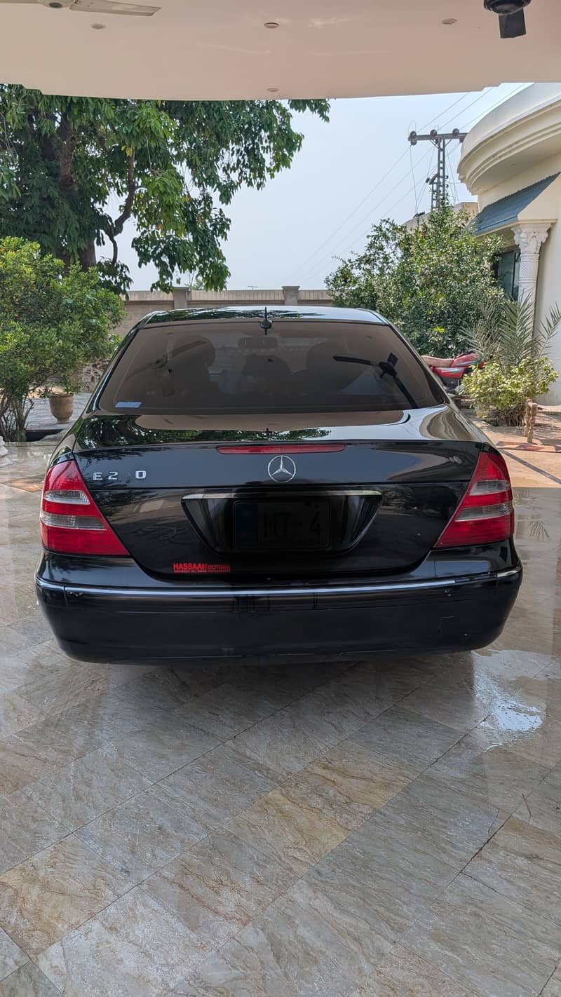 Mercedes E Class 2005 1