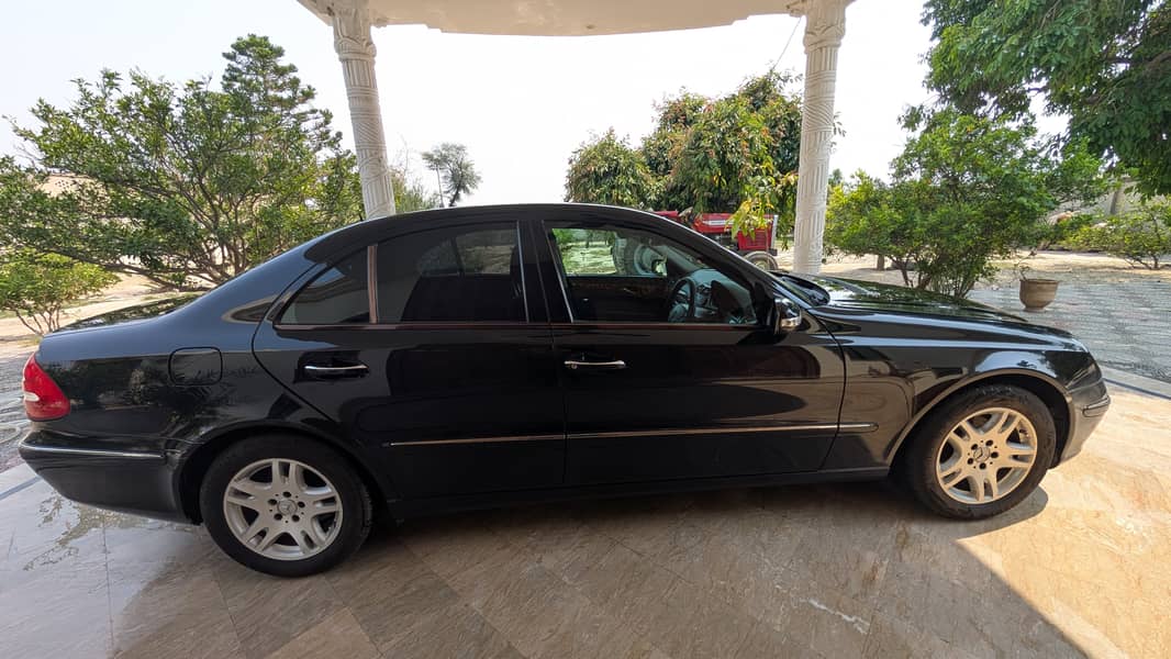 Mercedes E Class 2005 6