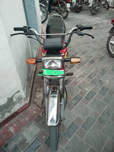 Honda CD 70 2022
