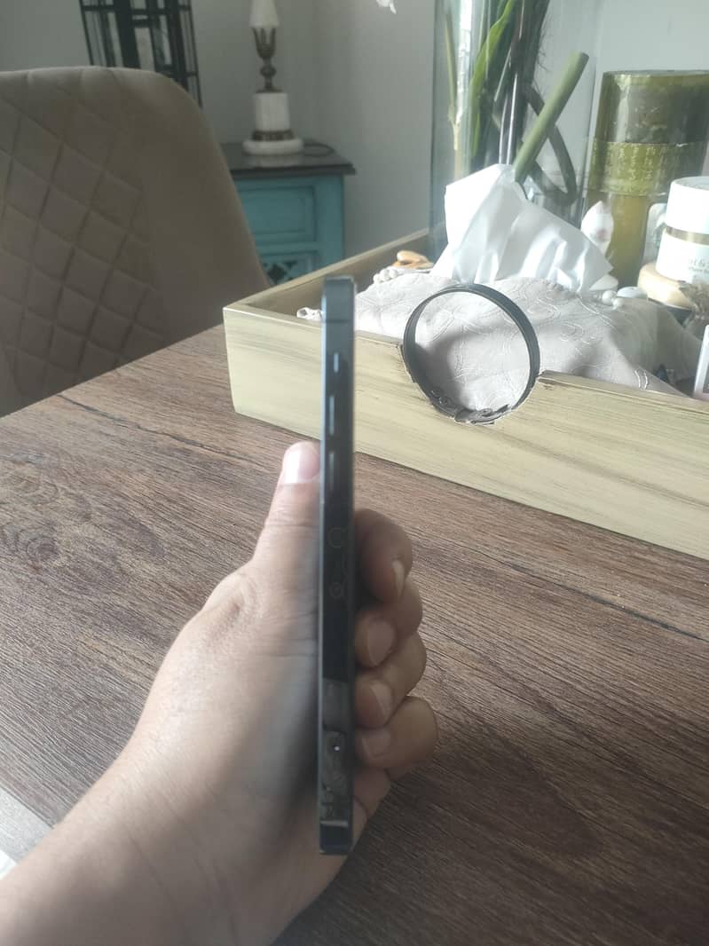 Apple iPhone 12 Pro 3
