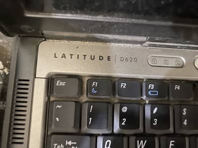Dell latitude 4 gb 128 gb 60+60