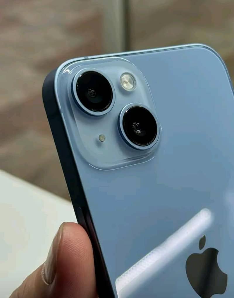 Apple iPhone 14 4