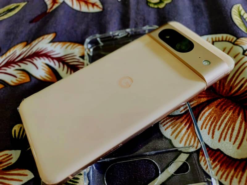 Google Pixel 8 3