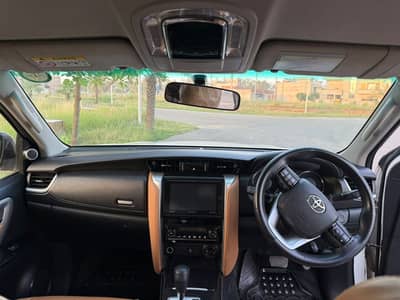 Toyota Fortuner V 2017