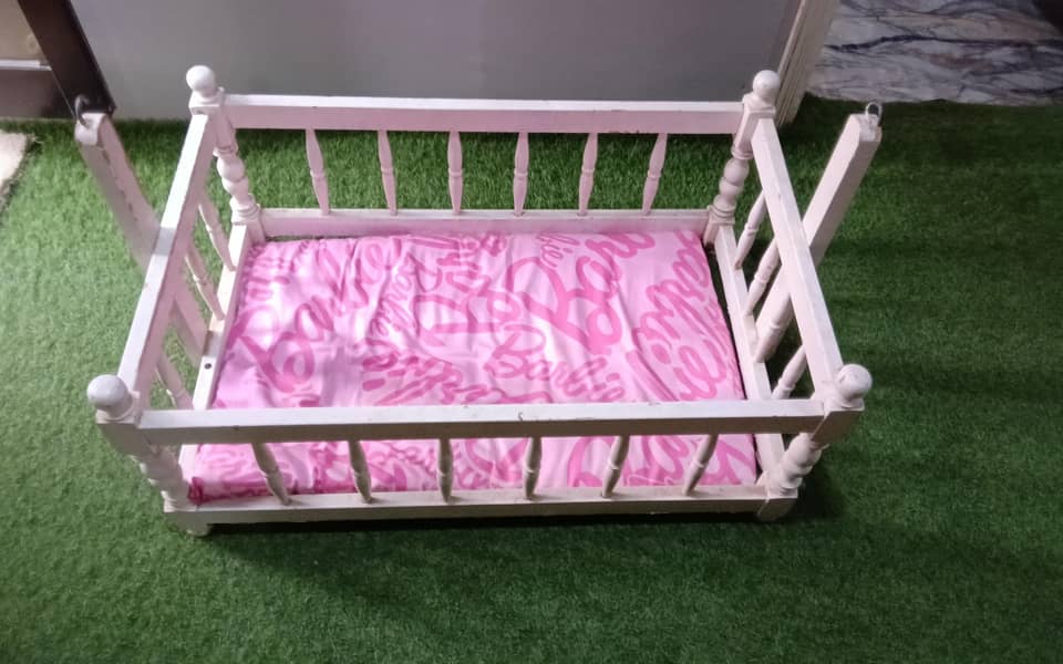 baby cot 1