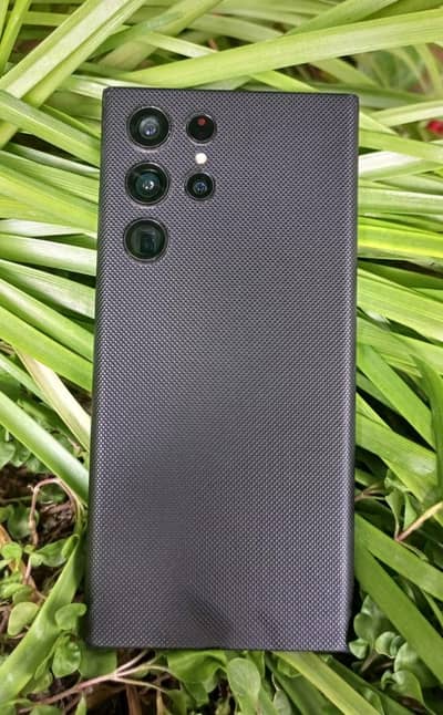 Samsung  S22 Ultra with Original fast Charger