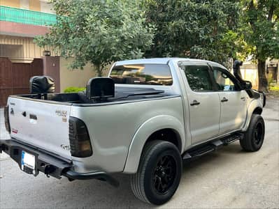 Toyota Hilux 2011