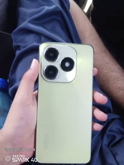 Tecno spark 20 8/256 For aale