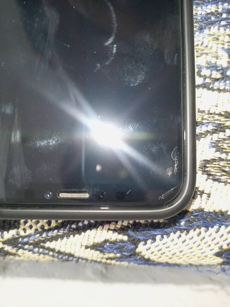Apple iPhone XS 7