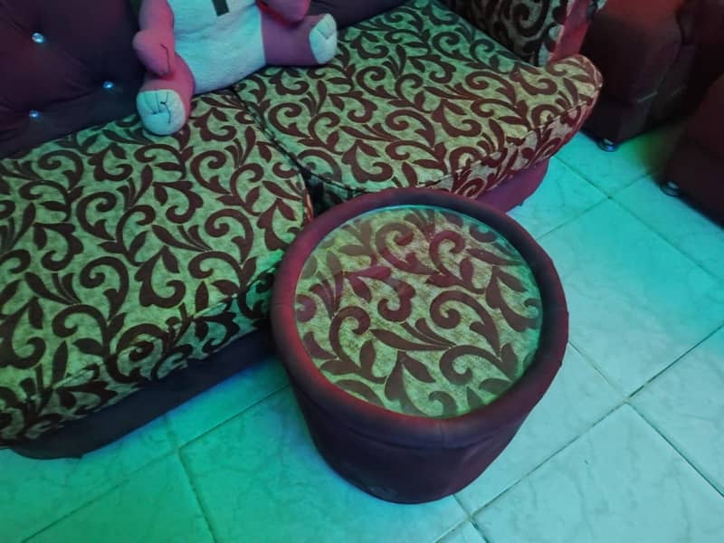 sofas with table mint condition 1