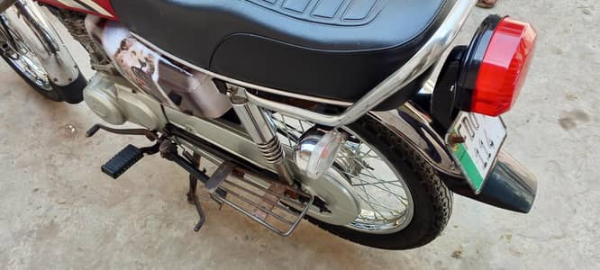 All ok no any problem sara kam krwaya hoa hy jo bi bike le ga bas