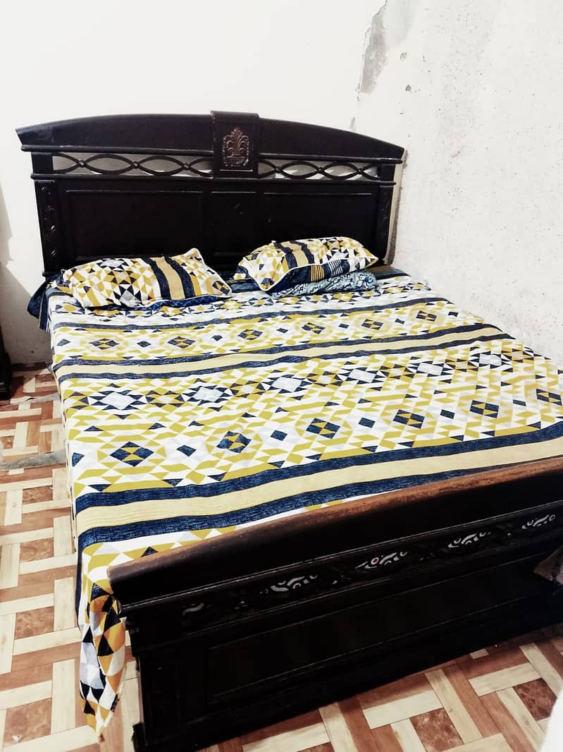 Double Bed Without Mattress (ڈبل بیڈ بغیر میٹریس کے) 1