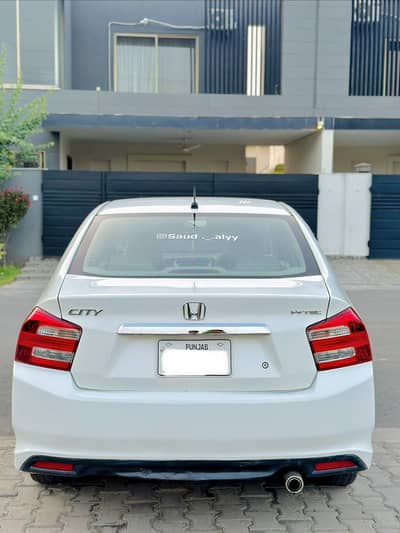 Honda City 2018 totally genuine brand new condition