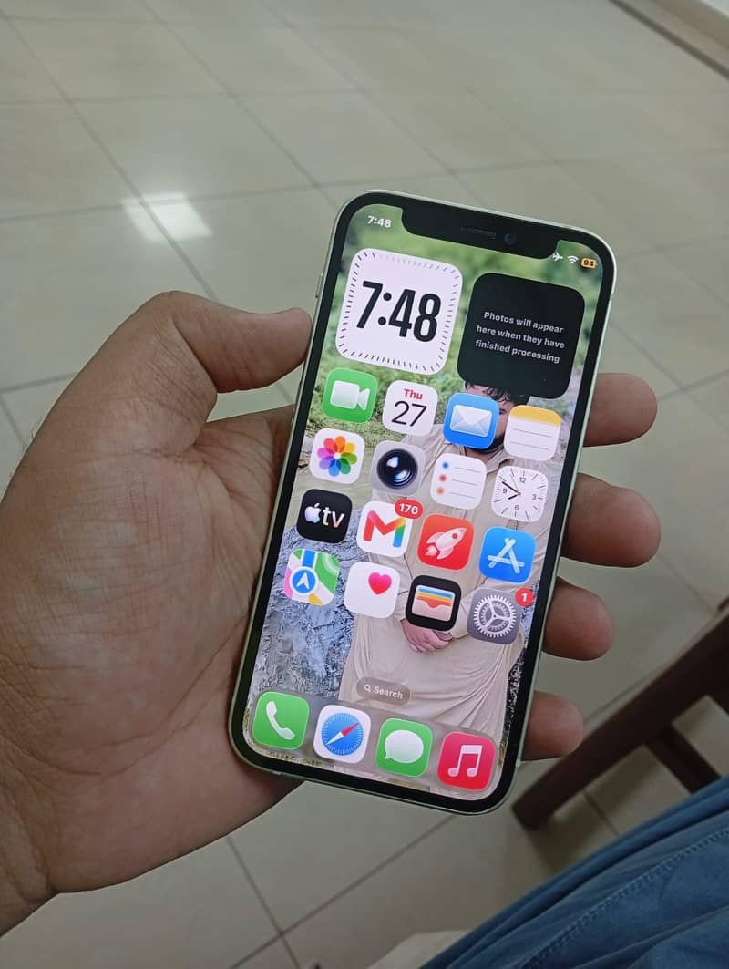 Apple iPhone 12 mini 0