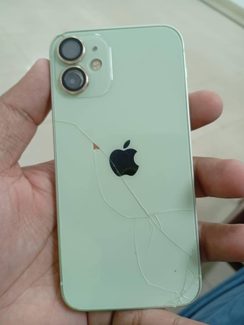 Apple iPhone 12 mini 6