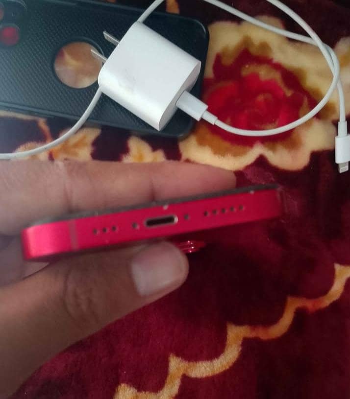 Apple iPhone 13 3