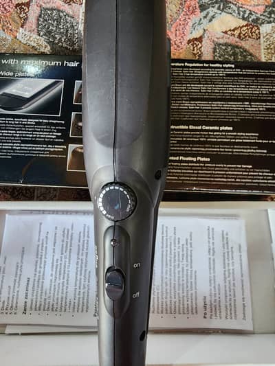 Braun hair straightener used only 3 times. Excellent condition 10/10