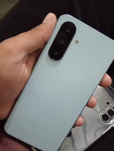 Samsung A17 - 6GB 128GB