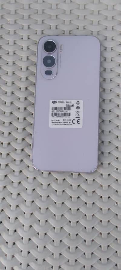 Itel City 100