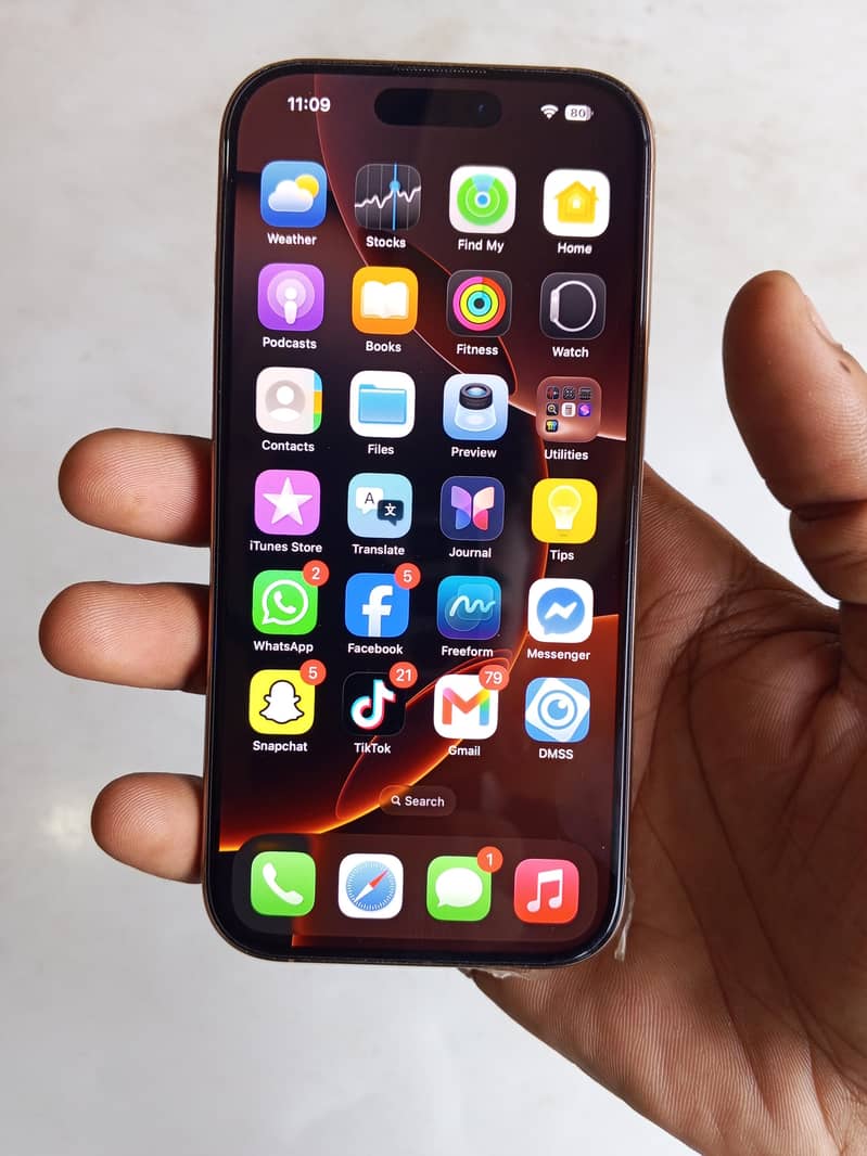 Apple iPhone 16 Pro 6