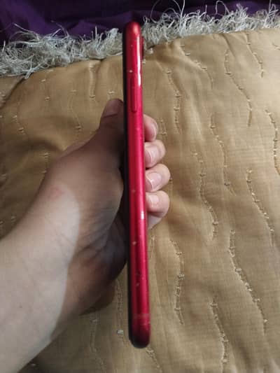 iPhone XR  number 0/3/0/0/8/4/5/0/7/2/6 only WhatsApp