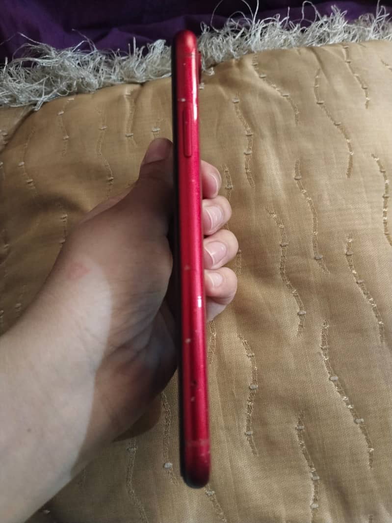 iPhone XR 0
