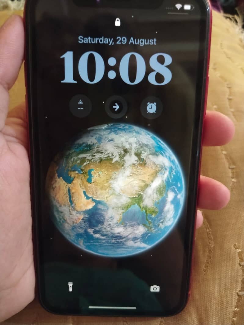 iPhone XR 4