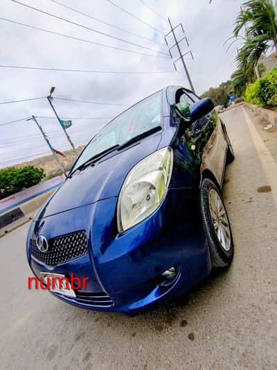 Toyota Vitz Regis 2012