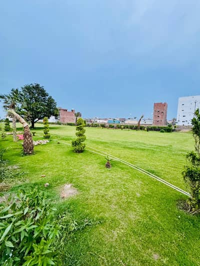 3 Marla Plot Facing Park For Sale