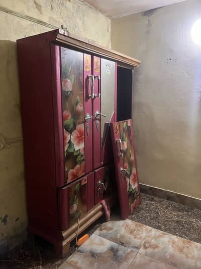 Saf sale ka liya available ha only Sialkot
