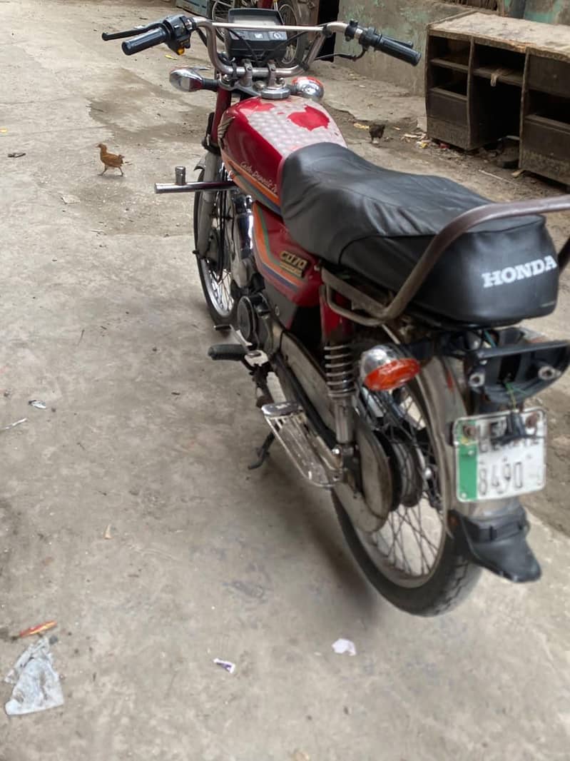 2012model honda cd 70 6