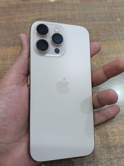 Apple iPhone 16 Pro Max