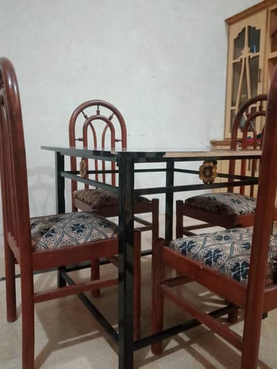 Dinning table 4 seats