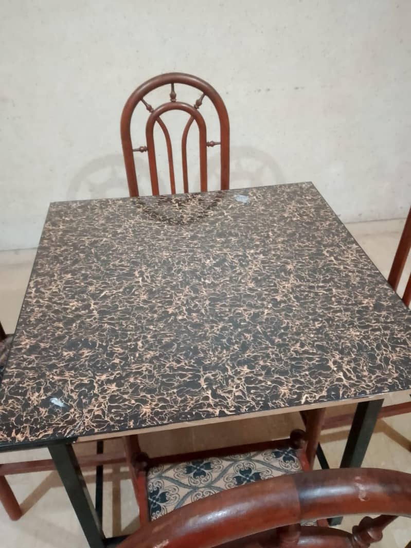 Dinning table 4 seats 4