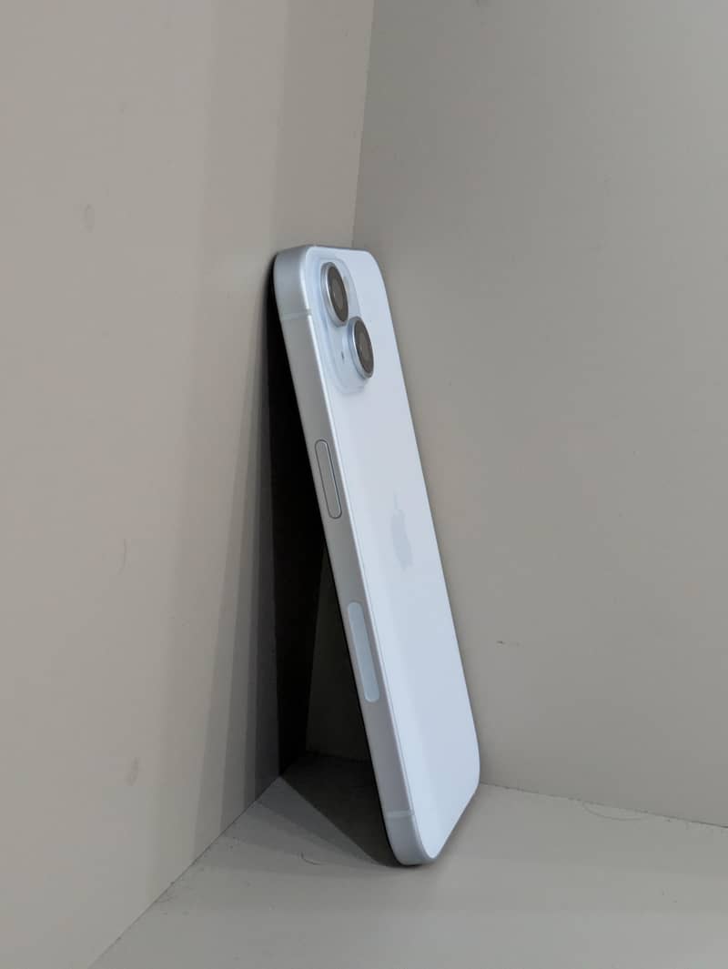 Apple iPhone 15 3