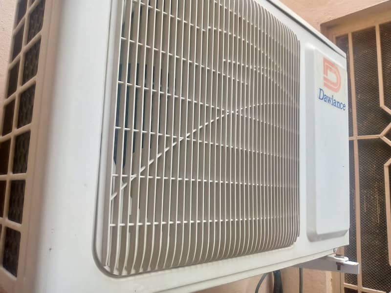 Dawlance Split ac, non inverter 1